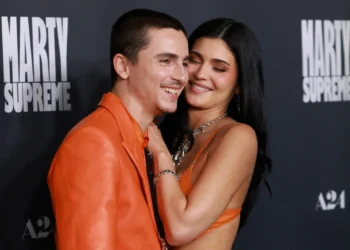 Κάιλι Τζένερ – Τιμοτέ Σαλαμέ: Έκαναν το επόμενο βήμα στη σχέση τους – Μένουν μαζί εδώ κι έναν χρόνο