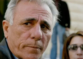 Πέθανε ο δημοσιογράφος Σπύρος Καρατζαφέρης στα 88 του χρόνια