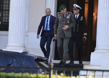 ΚΥΣΕΑ: Παρατάθηκαν οι θητείες των αρχηγών των Γενικών Επιτελείων Στρατού – Παραμένουν και οι αρχηγοί ΕΛ.ΑΣ. και Πυροσβεστικής