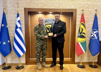 Ιστορική πρωτοβουλία Φαρμάκη-Μαυρομάτη: Στρατιωτική παρέλαση στο Μεσολόγγι για τα 200 χρόνια από την Έξοδο