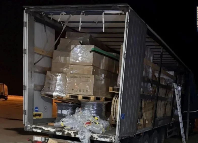 Προφυλακιστέος 45χρονος έμπορος για τα 130 κιλά κάνναβης που εντοπίστηκαν στο πορθμείο Ρίου – Αντιρρίου