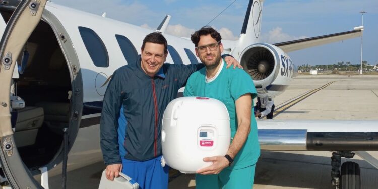 Νέα υπερσύγχρονη συσκευή μεταφοράς καρδιάς ενισχύει τις μεταμοσχεύσεις στο Ωνάσειο Νοσοκομείο