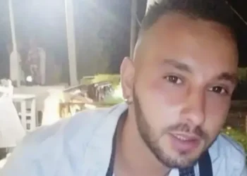 Πάτρα: Παραδόθηκαν οι τρεις από τους εννέα που κατηγορούνται για το θάνατο του 30χρονου Κώστα στο “Αβαντάζ”