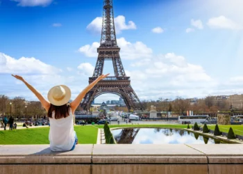 Το «Σύνδρομο του Παρισιού»: Όταν ένα «ονειρεμένο» ταξίδι οδηγεί σε ψυχολογικό σοκ