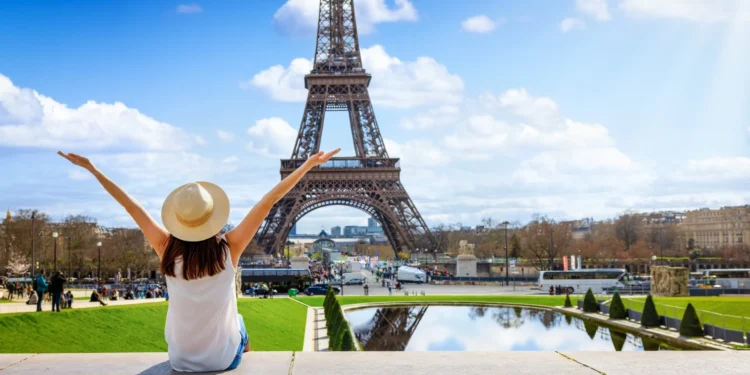 Το «Σύνδρομο του Παρισιού»: Όταν ένα «ονειρεμένο» ταξίδι οδηγεί σε ψυχολογικό σοκ