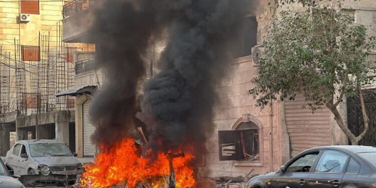 Συρία: Ο στρατός βομβαρδίζει τις κουρδικές συνοικίες στο Χαλέπι – Χιλιάδες οι εκτοπισμένοι