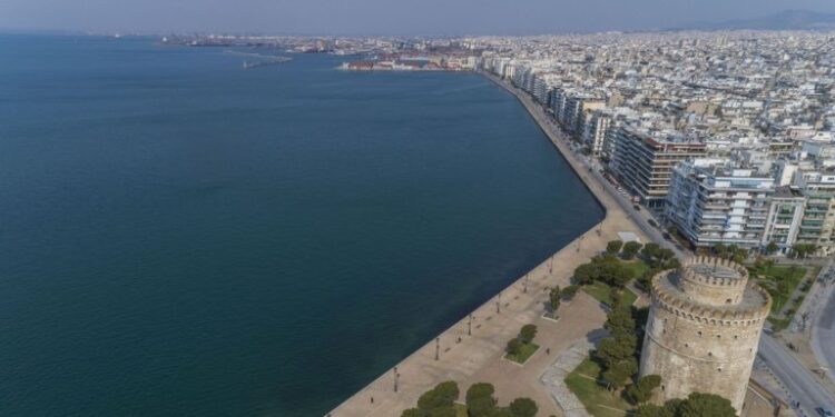 Έκτακτα μέτρα για την προστασία αστέγων και ευάλωτων πολιτών από τον Δήμο Θεσσαλονίκης