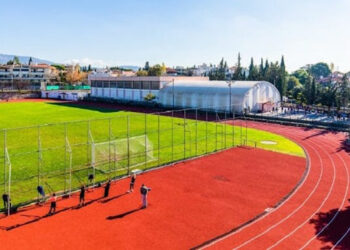 Εξάμηνη παράταση σε Δήμους και Περιφέρειες για να εκδίδουν προσωρινές άδειες λειτουργίας αθλητικών εγκαταστάσεων