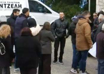 Βουβός πόνος στην Μακρυνεία: Το τελευταίο “αντίο” στον αδικοχαμένο Κώστα Αλεξανδρή