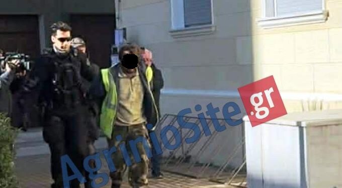 Στα δικαστήρια Μεσολογγίου ο δράστης της δολοφονίας του 50χρονου στη Μακρυνεία – Πήρε προθεσμία για να απολογηθεί την Τετάρτη (φωτο)