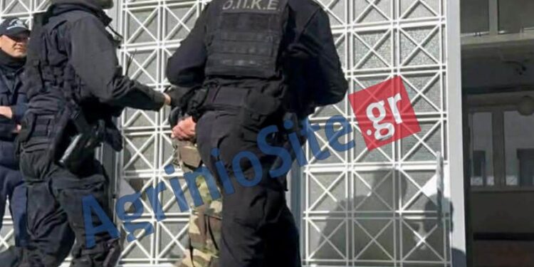 Στα δικαστήρια Μεσολογγίου ο δράστης της δολοφονίας του 50χρονου στη Μακρυνεία (φωτο)