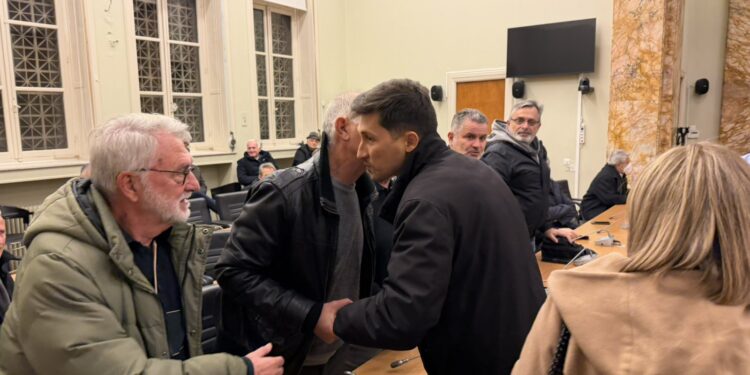 Αγρίνιο: Προσυνεδριακός διάλογος του ΠΑΣΟΚ παρουσία Παύλου Χρηστίδη (φωτο – βίντεο)