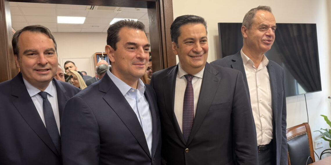 Επίσκεψη στο Δημαρχείο Αγρινίου από Σκρέκα-Κονταδάκη – Τα φλέγοντα θέματα της πόλης έθεσε ο Γ. Παπαναστασίου (φωτο – βίντεο)