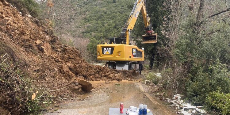 Μια ανθρώπινη κίνηση μέσα στην κακοκαιρία από τον πρόεδρο της Αναβρυτής Ναυπακτίας