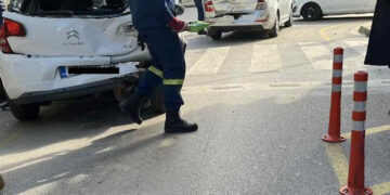 Αγρίνιο : Σφοδρό τροχαίο με καραμπόλα 4 αυτοκινήτων-δύο τραυματίες στο Νοσοκομείο