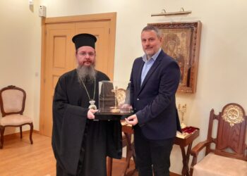 Τελετή παράδοσης Σταυρού Ευλογίας Επισκόπου Ρωγών Ιωσήφ