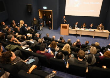 Ν. Φαρμάκης: «Να περάσουμε από το μοντέλο που “μοιράζει” σε αυτό που “χτίζει”» – Η Περιφέρεια Δυτικής Ελλάδας πρωτοστατεί στον σχεδιασμό της νέας ΚΑΠ 2028-2034