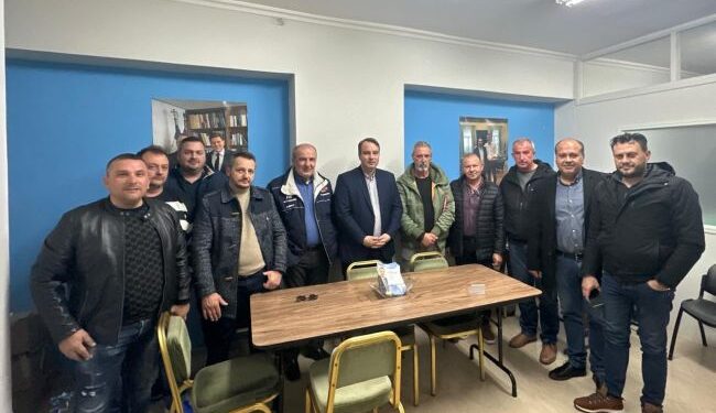 Θανάσης Παπαθανάσης: Συνάντηση με τους εκπροσώπους των Αυτοκινητιστών Ταξί της Αιτωλοακαρνανίας