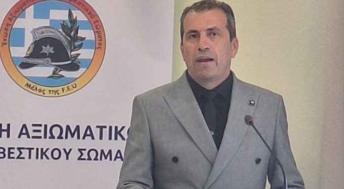 Κλειστή η οδός Λιμναίας στην Αμφιλοχία-Ανησυχία για την κατολίσθηση δίπλα σε σπίτια