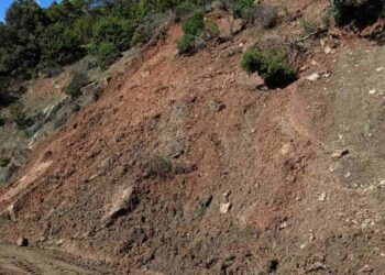 Συνεργεία του Δήμου Αγρινίου προχώρησαν σε αποκαταστάσεις κατολισθήσεων σε κοινότητες