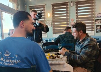 Στη Βόνιτσα ο γνωστός σεφ Άκης Πετρετζίκης