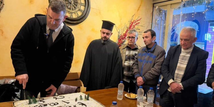 Την πρωτοχρονιάτικη πίτα του στο Αγρίνιο έκοψε το κόμμα “Ελληνικός Παλμός” παρουσία του προέδρου , Νίκου Παπαδόπουλου