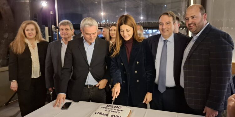 Σοφία Ζαχαράκη από τη Ναύπακτο: Πάνω από 2.000 σχολεία θα ανακαινιστούν έως το 2029 – Επένδυση σε εκπαιδευτικούς και σύγχρονες υποδομές