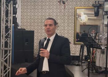 Η Ένωση Αγρινίου γιορτάζει με χαρά, μουσική και αξίες για τον τόπο-Ο Δημήτρης Μπάσης στη χοροεσπερίδα