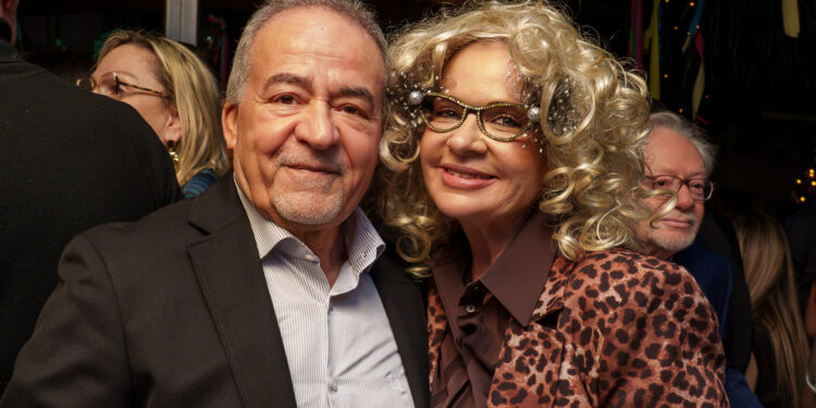 Αποκριάτικο ξεφάντωμα με μασκαράδες στο πάρτι των δικηγόρων του Αγρινίου