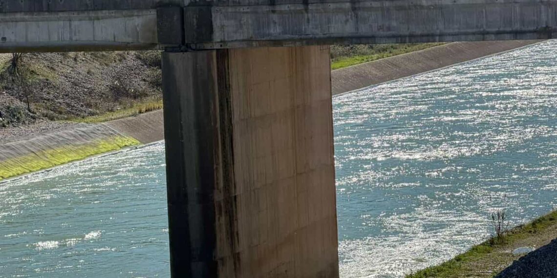 Φούσκωσε η κοίτη του Αχελώου μετά την ανακοίνωση της ΔΕΗ:Χωρίς προβλήματα στον Δήμο Αγρινίου-Ανησυχία στις Οινιάδες για καταστροφές