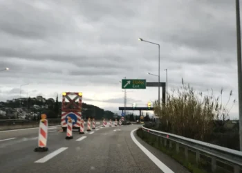 Διόδια χωρίς δρόμο στην Ιόνια – Χρεώσεις σε Τέροβο και Άρτα ενώ ο άξονας παραμένει κλειστός