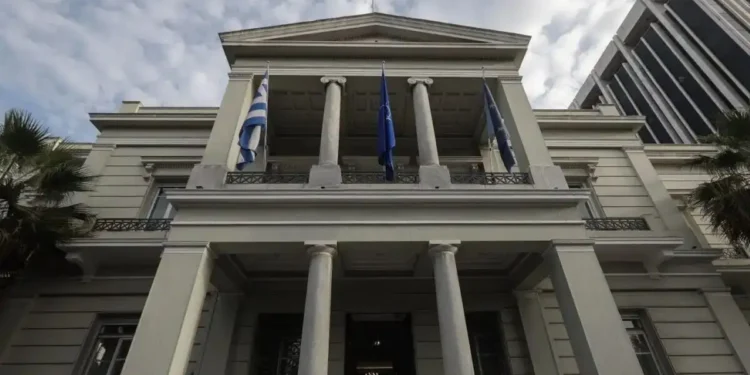 Υπουργείο Εξωτερικών: Αποφύγετε τις επισκέψεις σε Ισραήλ, Ιράν και Παλαιστινιακά εδάφη