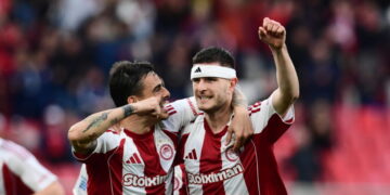 Ολυμπιακός – Παναιτωλικός 2-0: Πιρόλα και Γιαζίτσι υπέγραψαν την επιστροφή των Πειραιωτών στην κορυφή της Super League