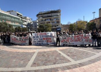 Αγρίνιο: Μαθητική – φοιτητική συγκέντρωση και πορεία για τα Τέμπη (ΦΩΤΟ – ΒΙΝΤΕΟ)