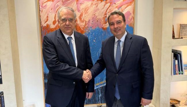 Συνάντηση Θανάση Παπαθανάση με τον Υπουργό Ανάπτυξης Τάκη Θεοδωρικάκο