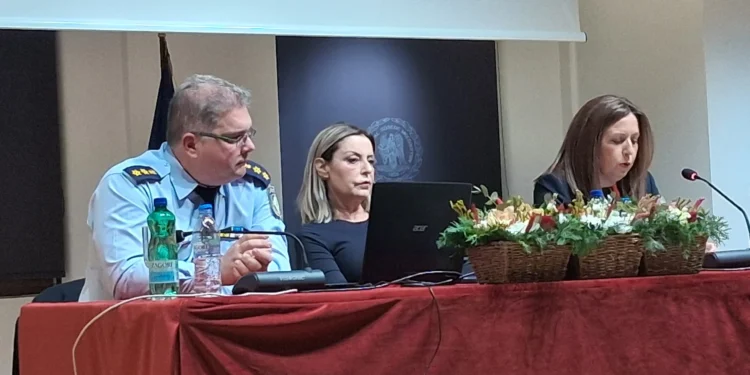 ΕΛ.ΑΣ: Ενημερωτική εκδήλωση στο Μεσολόγγι για την ασφαλή πλοήγηση και αντιμετώπιση του σχολικού εκφοβισμού