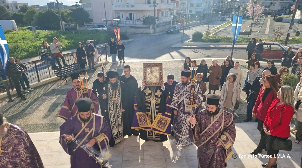 Αγρίνιο, Ναός Αγίας Βαρβάρας, Υποδοχή της Παναγίας Ελευθερώτριας και Έκθεση Ιστορικών Κειμηλίων