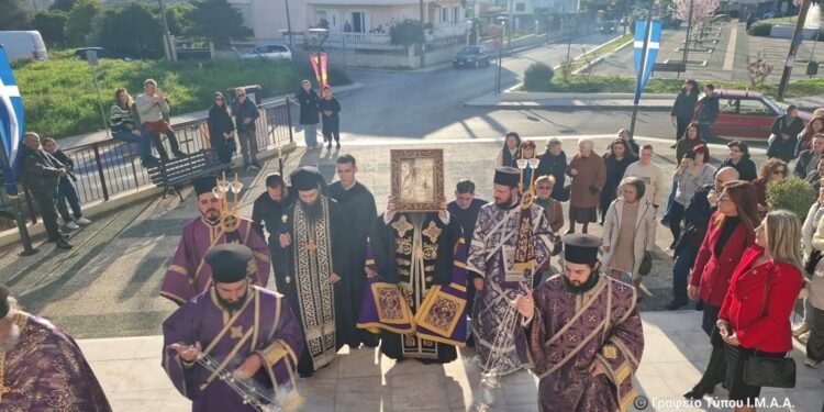 Αγρίνιο, Ναός Αγίας Βαρβάρας, Υποδοχή της Παναγίας Ελευθερώτριας και Έκθεση Ιστορικών Κειμηλίων