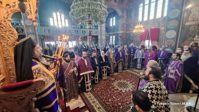 Τελευταίος Κατανυκτικός Εσπερινός στον Ιερό Ναό Αγίας Βαρβάρας Αγρινίου