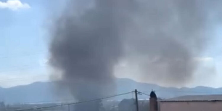 Ανεξέλεγκτες φωτιές και καπνοί ταλαιπωρούν την περιοχή Αη Βασιλιώτικα Αγρινίου