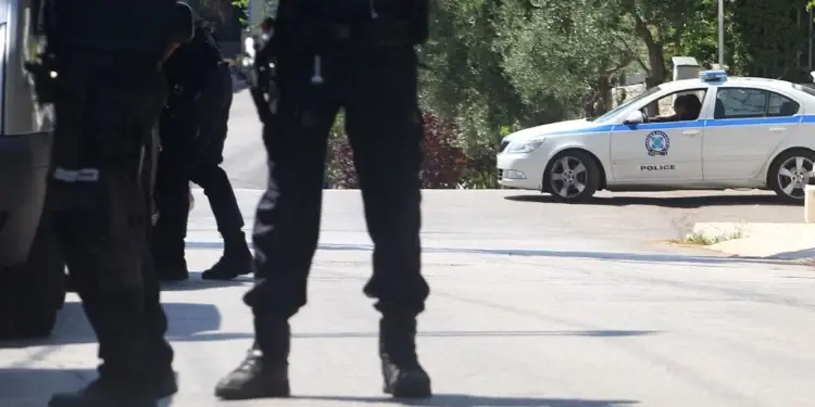 Κατοχή Μεσολογγίου: Συνελήφθησαν 43 αλλοδαποί που βρίσκονταν παράνομα στην χώρα και διέμεναν σε δύο αποθήκες