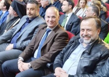 Δίπλα-δίπλα, με χαμόγελο και κοινό παλμό…