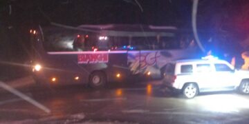 Απεγκλωβισμός μαθητικού λεωφορείου στην περιοχή Λαμπίρι Αιτωλοακαρνανίας