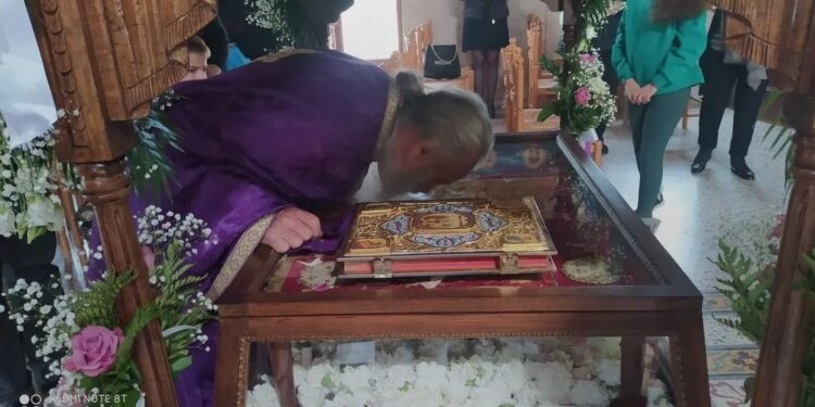 Ο παπάς από την Καψοράχη που… δεν καταλαβαίνει από χρόνια!