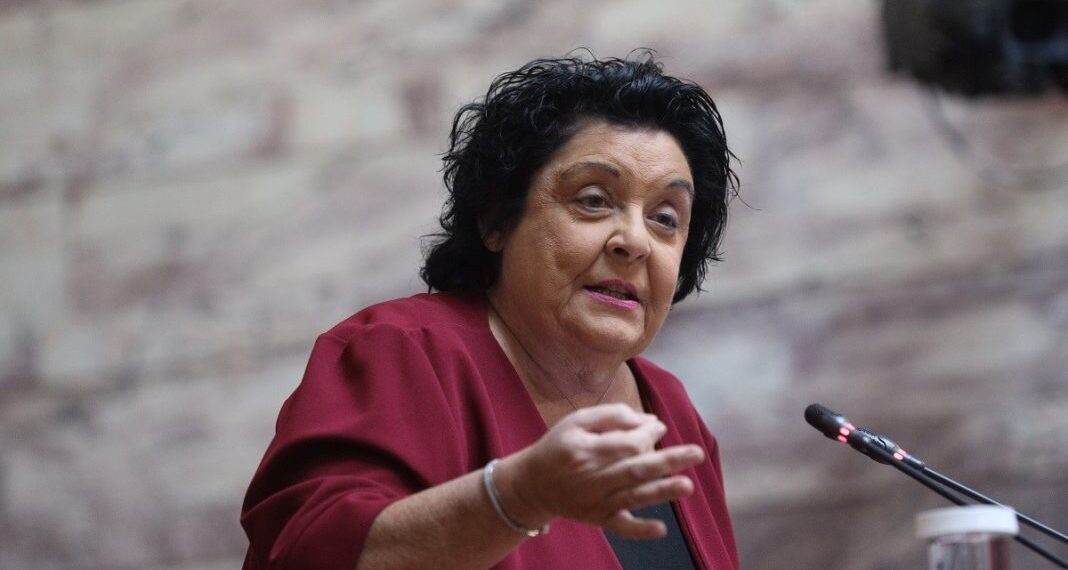 “Διαλέξεις με θέα 5” – Η Λιάνα Κανέλλη στο Αγρίνιο, την Τετάρτη 1η Απριλίου