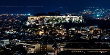 «Ώρα της Γης 2026»: Πότε και για πόσο σβήνουμε τα φώτα