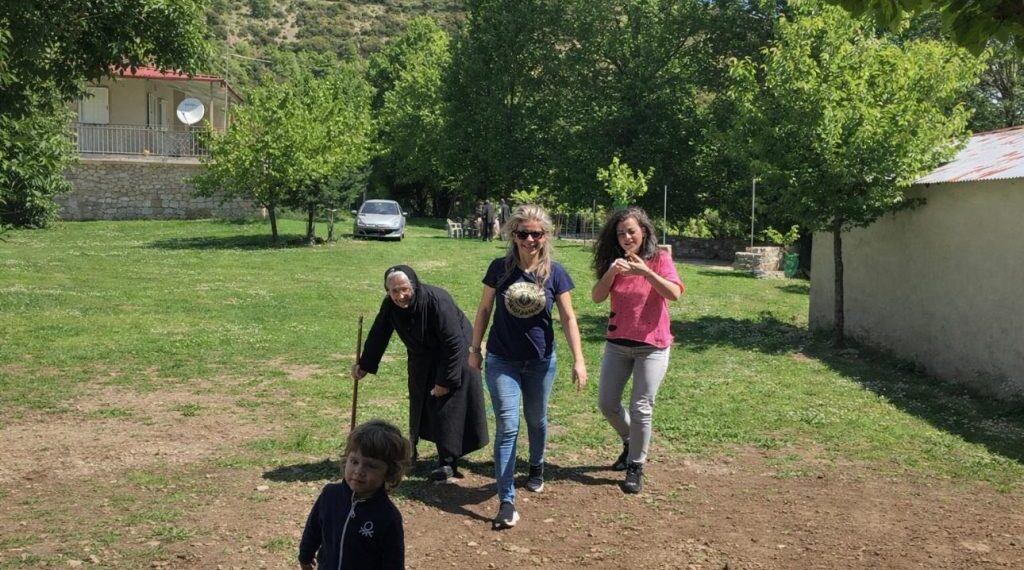 Η ανεκτίμητη προσφορά των γυναικών, μέσα από την ιστορία της γιαγιάς Κωνστάντως από το Θέρμο