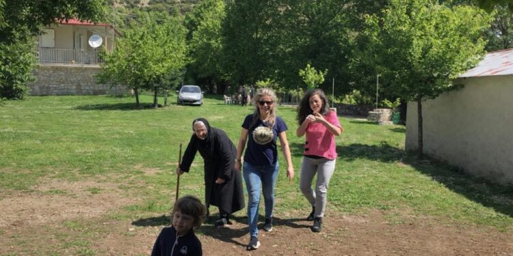 Η ανεκτίμητη προσφορά των γυναικών, μέσα από την ιστορία της γιαγιάς Κωνστάντως από το Θέρμο