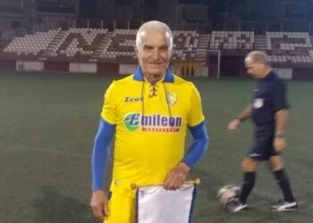 Ο Γιώργος Παππάς δεν ήταν απλώς ένας μεγάλος ποδοσφαιριστής. Ήταν μια εποχή ολόκληρη για τον Παναιτωλικό