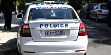 Στη φυλακή ο 43χρονος αστυνομικός για το τροχαίο έξω από τη Βουλή με θύμα τον 63χρονο από τις Φυτείες Ξηρομέρου